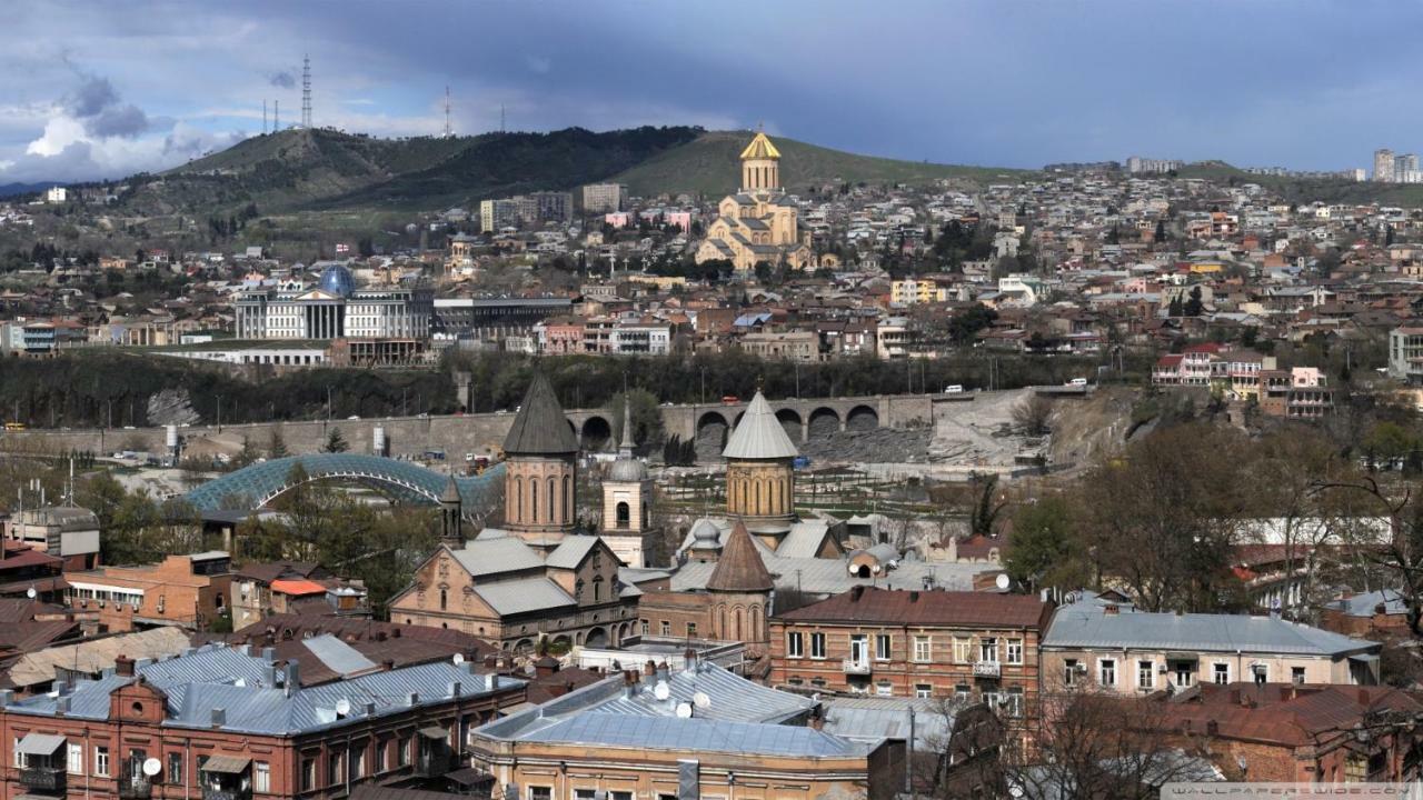 Hotel Rogalux Blue Tiflis Exterior foto